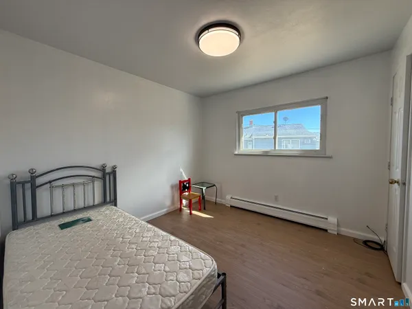 $2,900 | 35 Early Avenue, Stratford, CT 06615