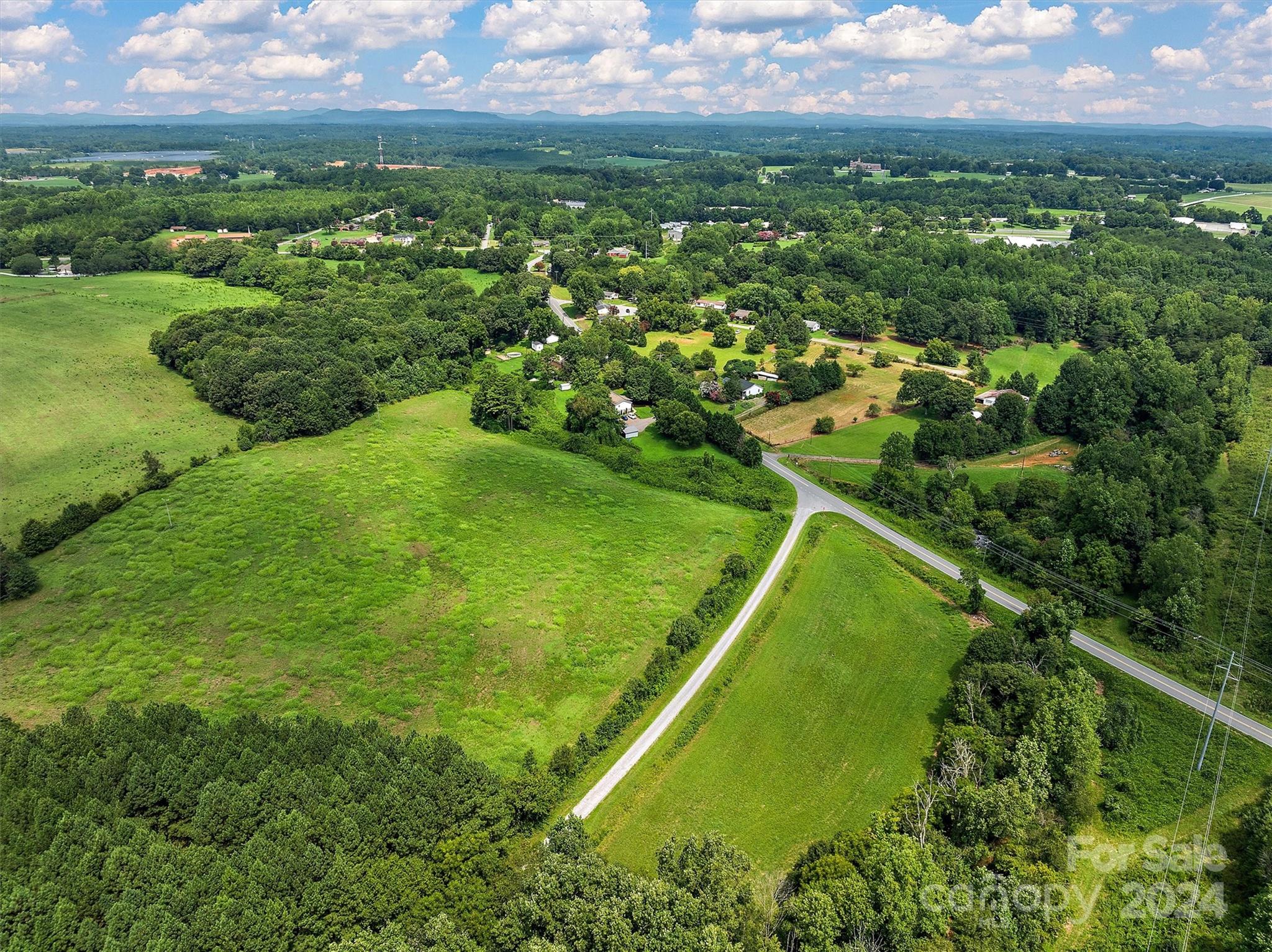 1612 Portion Road Conover, NC 28613 - Photo 5 of 10 Gallery Image 5