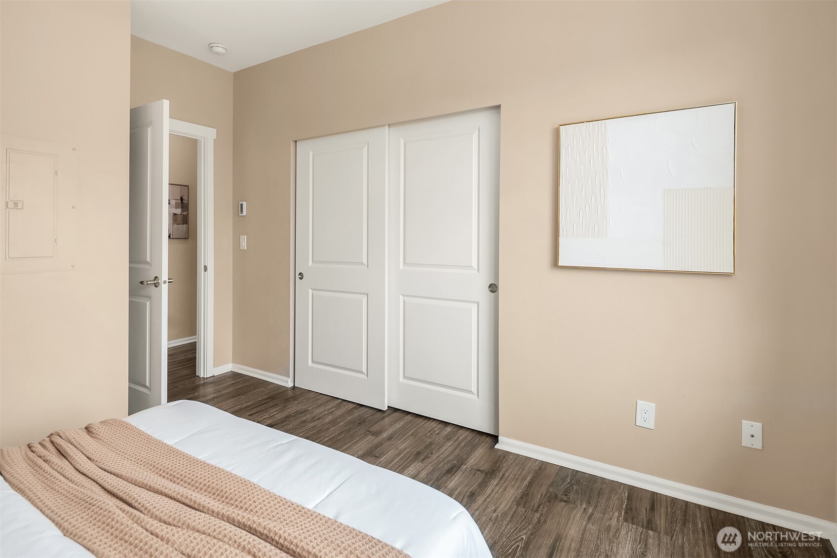 2830 Southwest Raymond Street, Unit 301 Seattle, WA 98126 - Photo 20 of 28