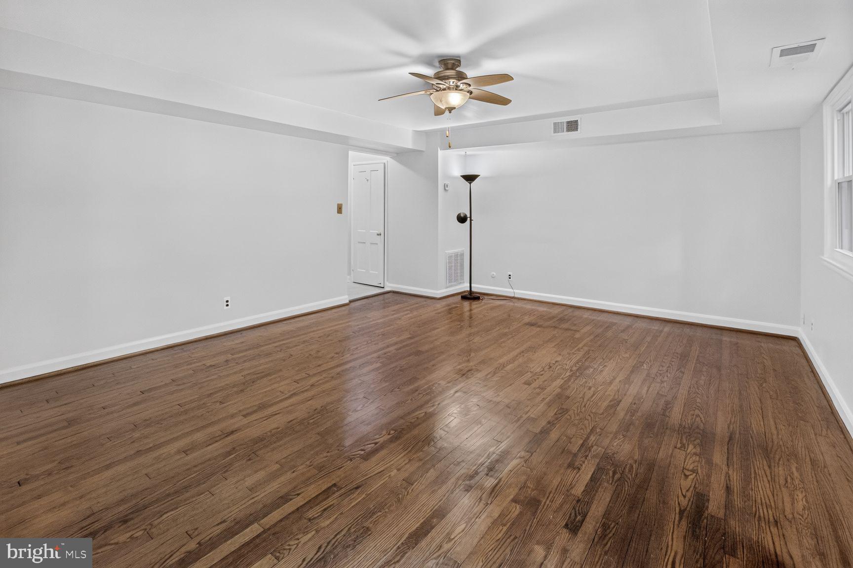 8640 Geren Road, Unit 143 Silver Spring, MD 20901 - Photo 8 of 27