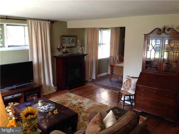 21 Fairway Road Paoli, PA 19301 - Photo 2 of 8 Gallery Image 2