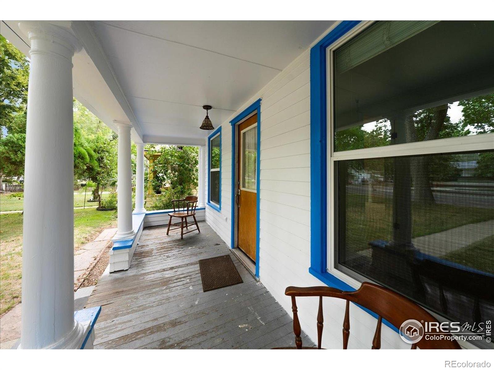 727 Baker Street Longmont, CO 80501 - Photo 4 of 25 a view of an outdoor space