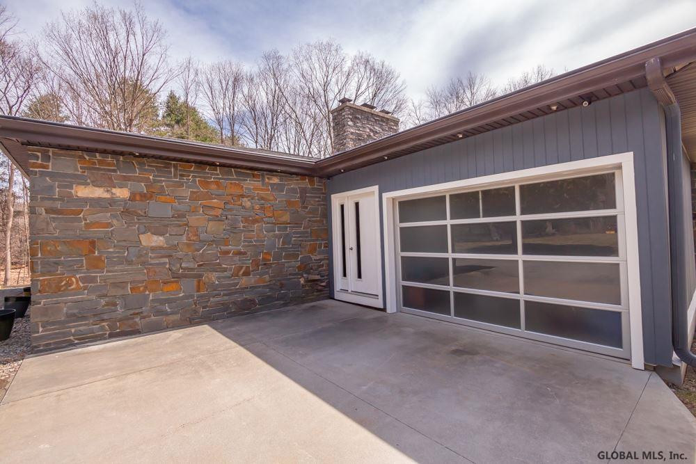 77 Vischer Ferry Road Rexford, NY 12148 - Photo 4 of 56 Photo 4