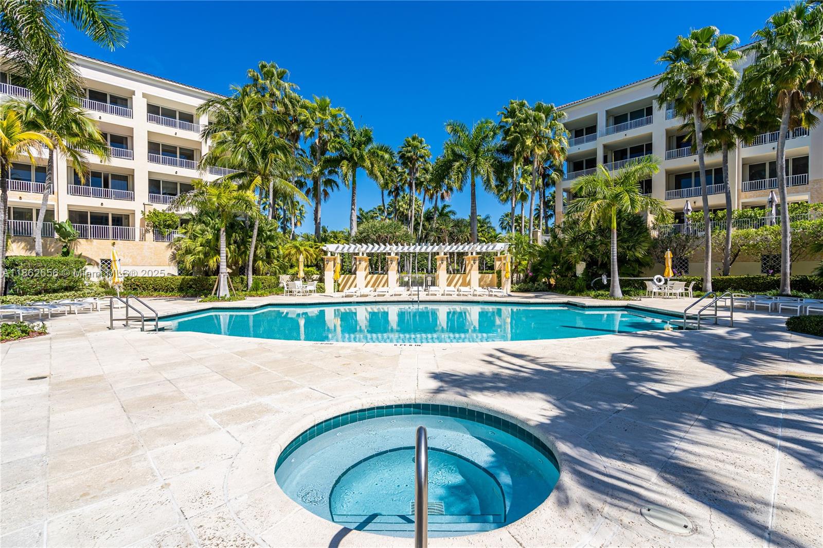 701 Crandon Boulevard, Unit 302 Key Biscayne, FL 33149 - Photo 16 of 46