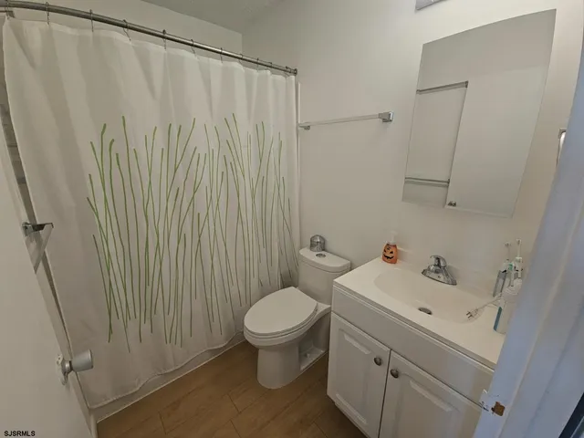 $149,990 | 3501 Boardwalk, Unit B210, Atlantic City, NJ 08401