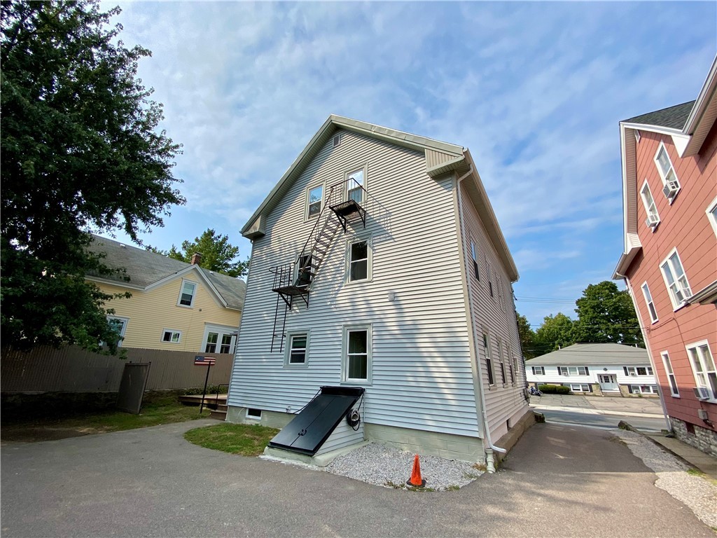 544 Winter Street Woonsocket, RI 02895 - Photo 6 of 39