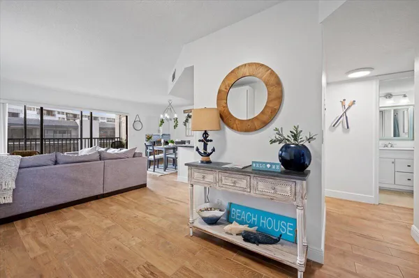 $2,750 | 1605 Highway 1, Unit D404, Jupiter, FL 33477