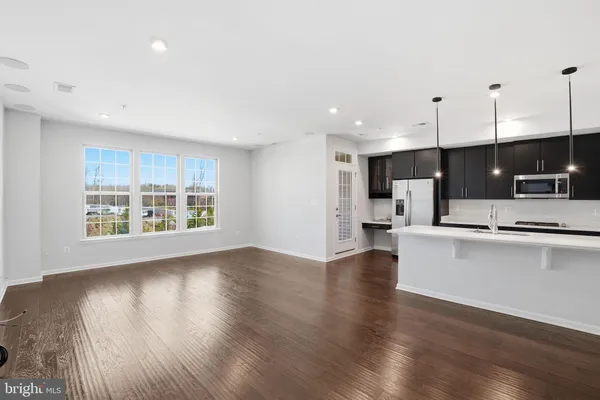 $445,000 | 10072 Dorsey Lane, Unit 47, Lanham, MD 20706