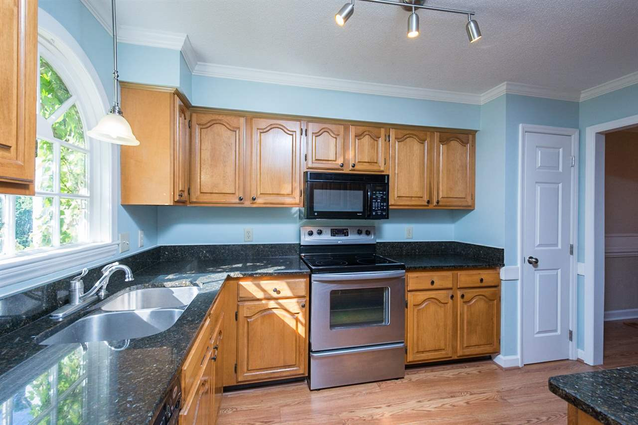 6717 Queen Annes Drive Raleigh, NC 27613 - Photo 10 of 18 Photo 10