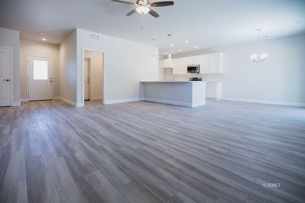 400 Abigail Street Ridgecrest, CA 93555 - Photo 11 of 36
