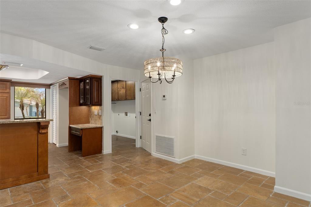 239 Southeast Paradise Point Road Crystal River, FL 34429 - Photo 11 of 48