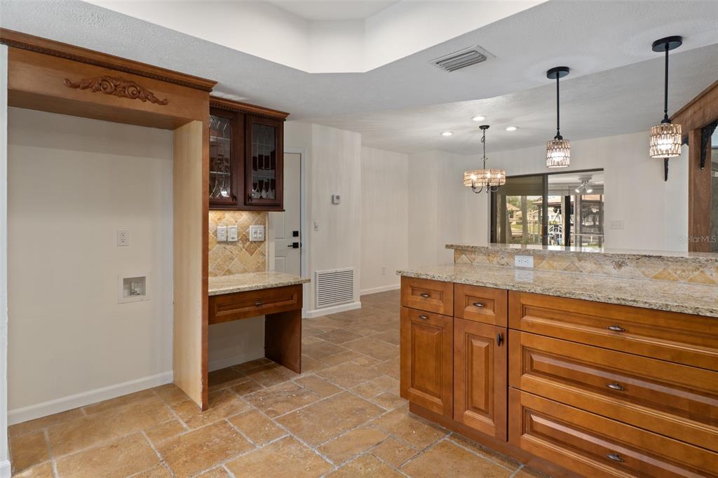 239 Southeast Paradise Point Road Crystal River, FL 34429 - Photo 15 of 48