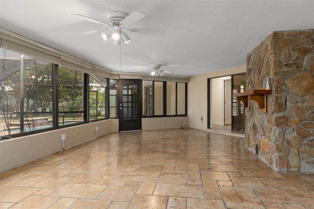 239 Southeast Paradise Point Road Crystal River, FL 34429 - Photo 31 of 48