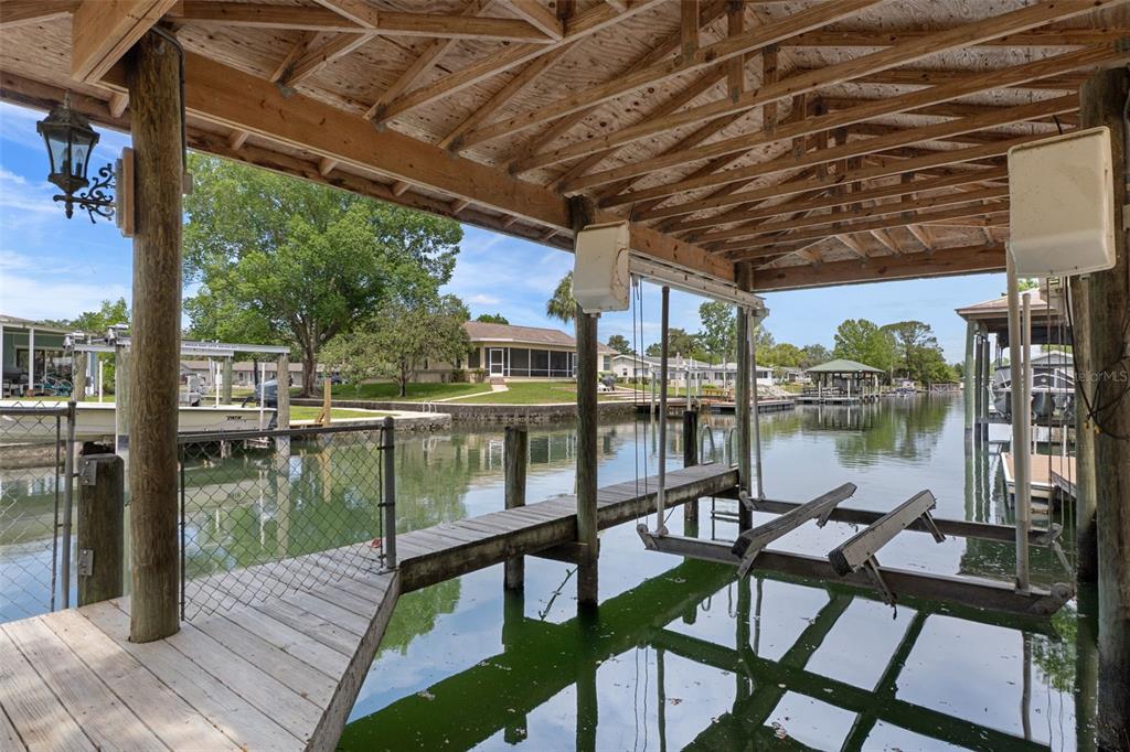 239 Southeast Paradise Point Road Crystal River, FL 34429 - Photo 39 of 48