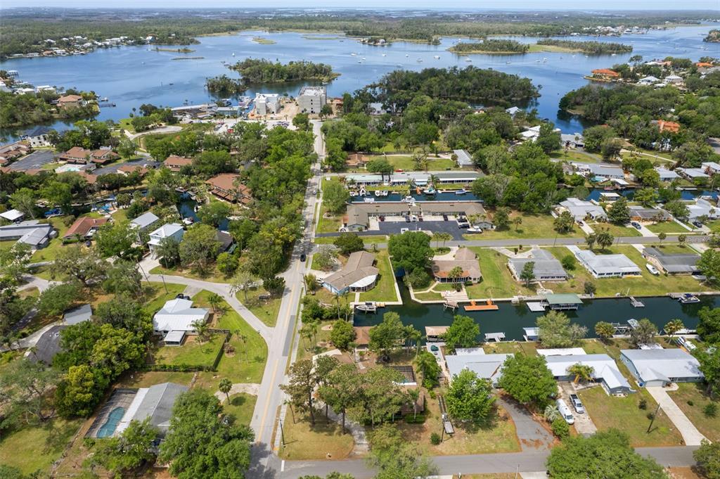 239 Southeast Paradise Point Road Crystal River, FL 34429 - Photo 44 of 48