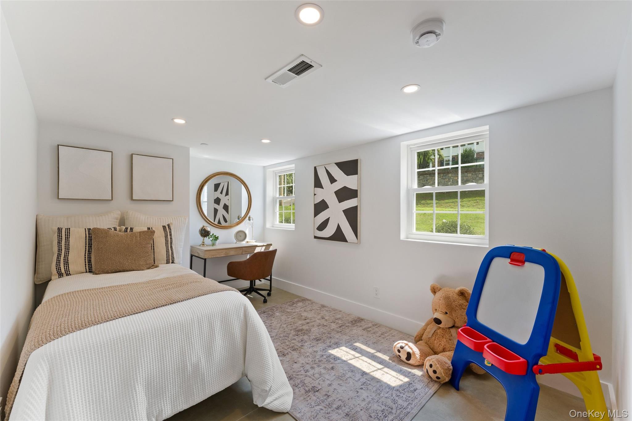 121 Duxbury Road Purchase, NY 10577 - Photo 22 of 35 Gallery Image 22