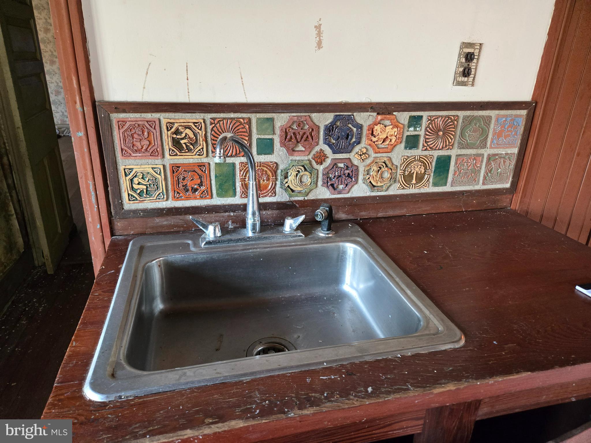 2519 Ash Mill Road Doylestown, PA 18902 - Photo 13 of 51 Mudroom Sink W/Mercer Tiles