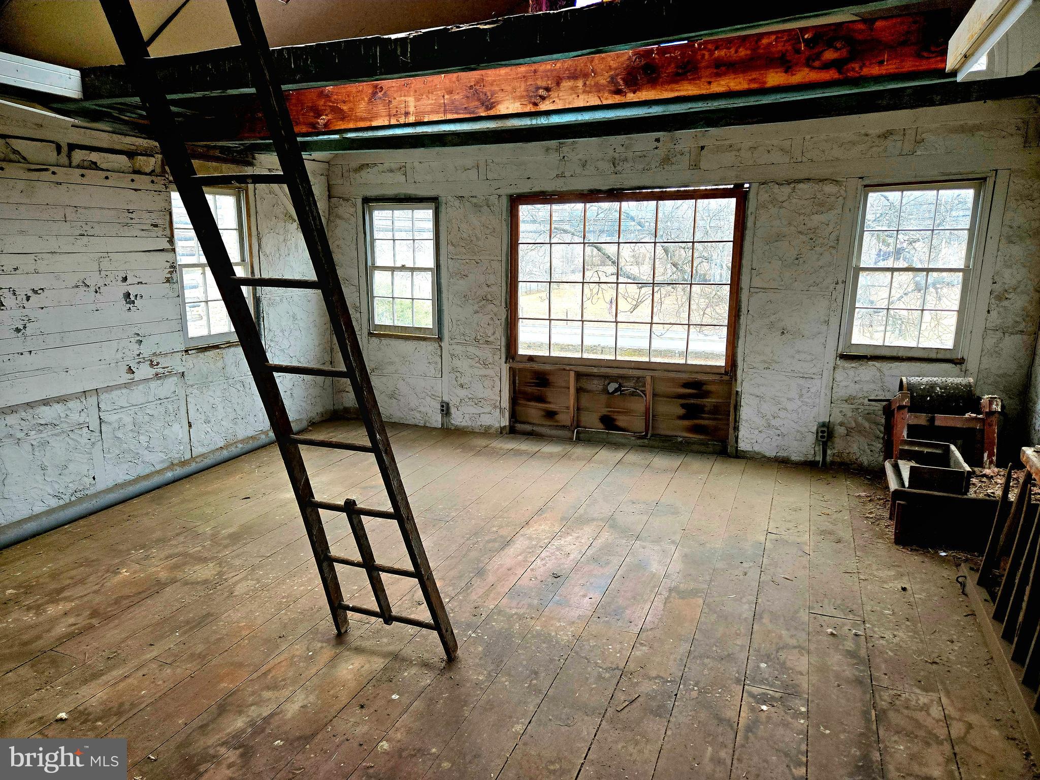 2519 Ash Mill Road Doylestown, PA 18902 - Photo 48 of 51 Studio/Office Above Garage