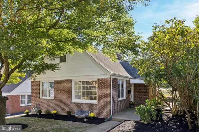 $349,000 | 1228 Old Ln Street, Drexel Hill, PA 19026