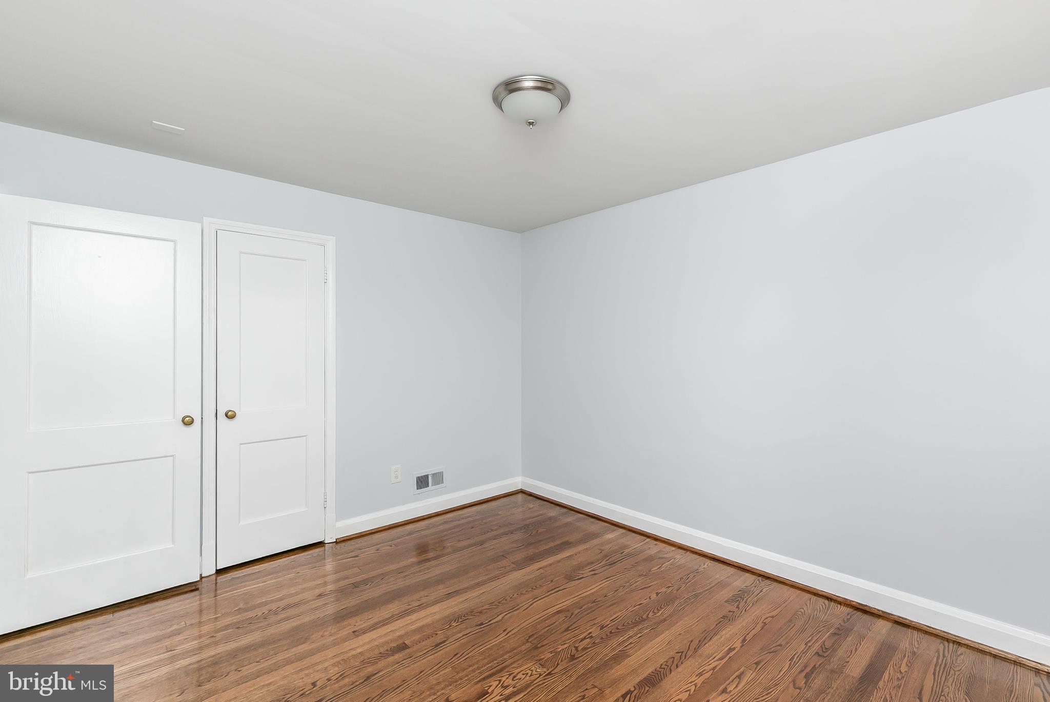 1652 Thetford Road Baltimore, MD 21286 - Photo 25 of 41 Bedroom 1
