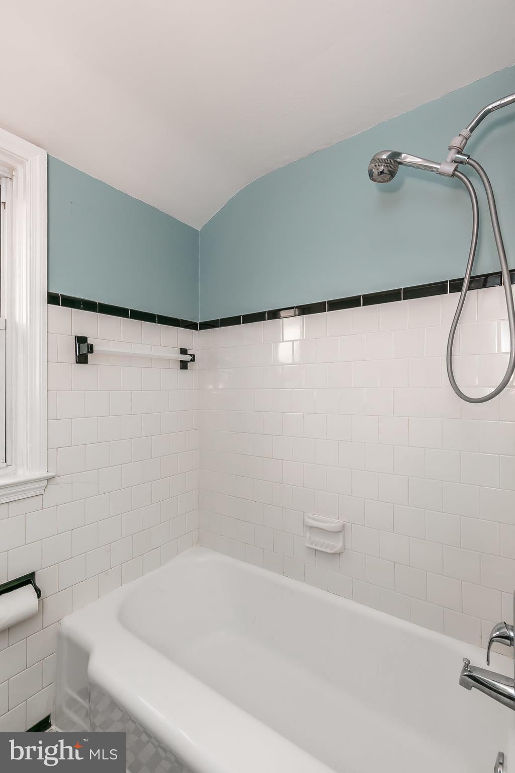 1652 Thetford Road Baltimore, MD 21286 - Photo 29 of 41 Full Bath