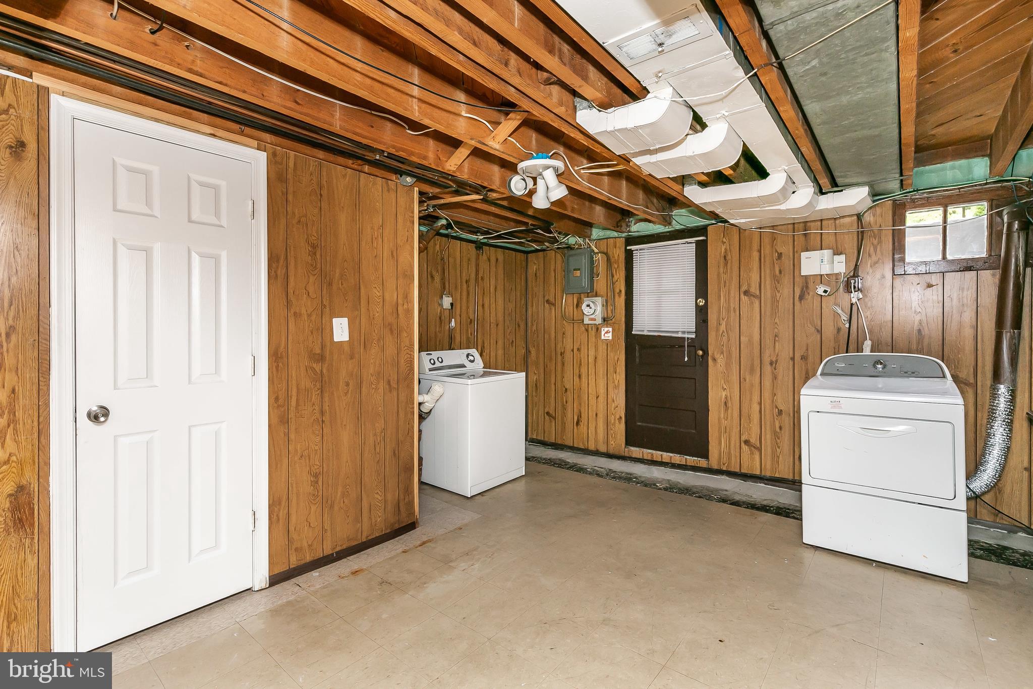 1652 Thetford Road Baltimore, MD 21286 - Photo 34 of 41 Laundry Area & Storage