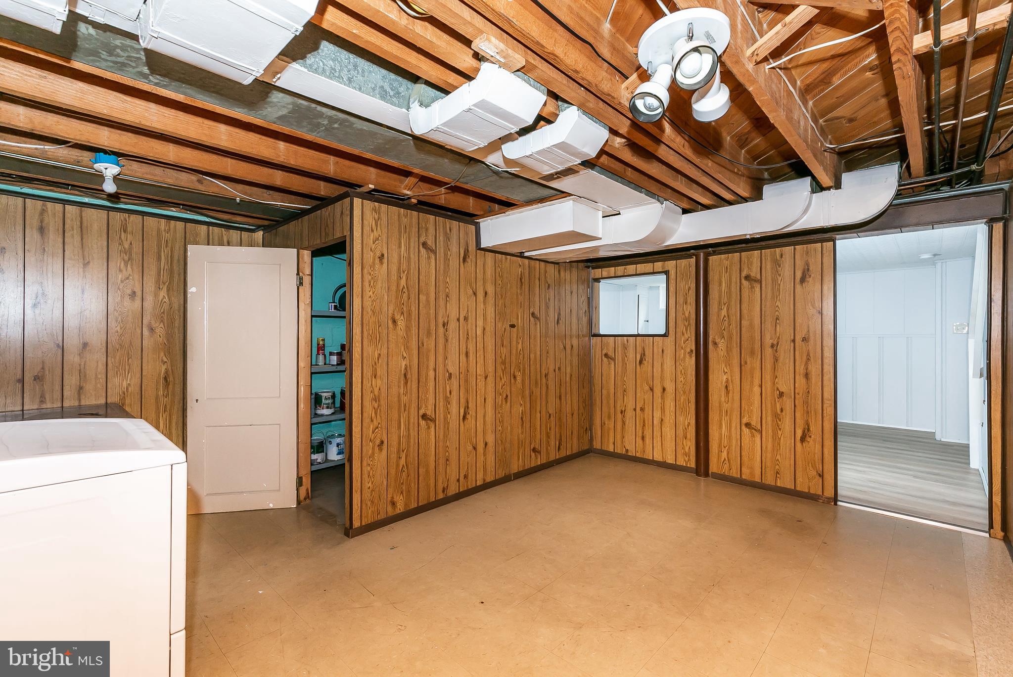 1652 Thetford Road Baltimore, MD 21286 - Photo 35 of 41 Storage & Laundry Area