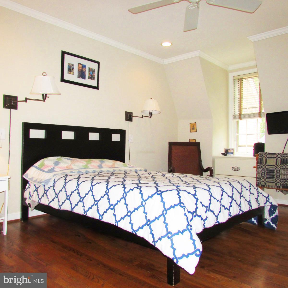 6733 Baron Road McLean, VA 22101 - Photo 15 of 29 Bedroom (Master)