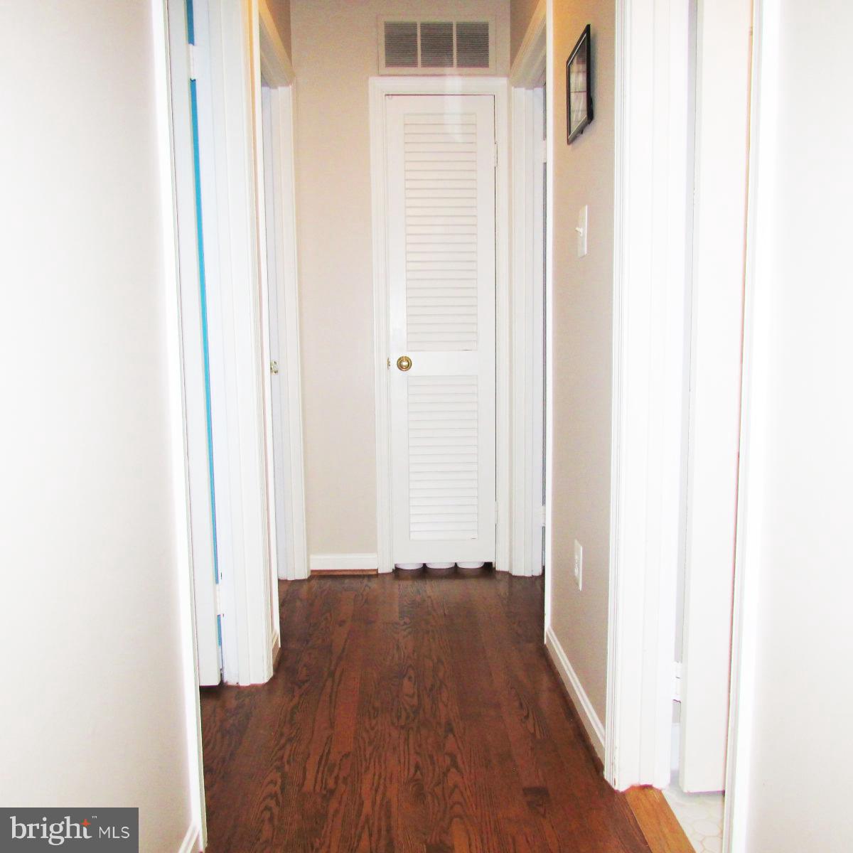 6733 Baron Road McLean, VA 22101 - Photo 20 of 29 Lovely wood floors on all levels