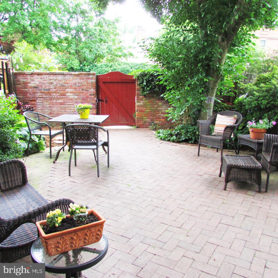 6733 Baron Road McLean, VA 22101 - Photo 25 of 29 Georgetown style patio perfect for gatherings