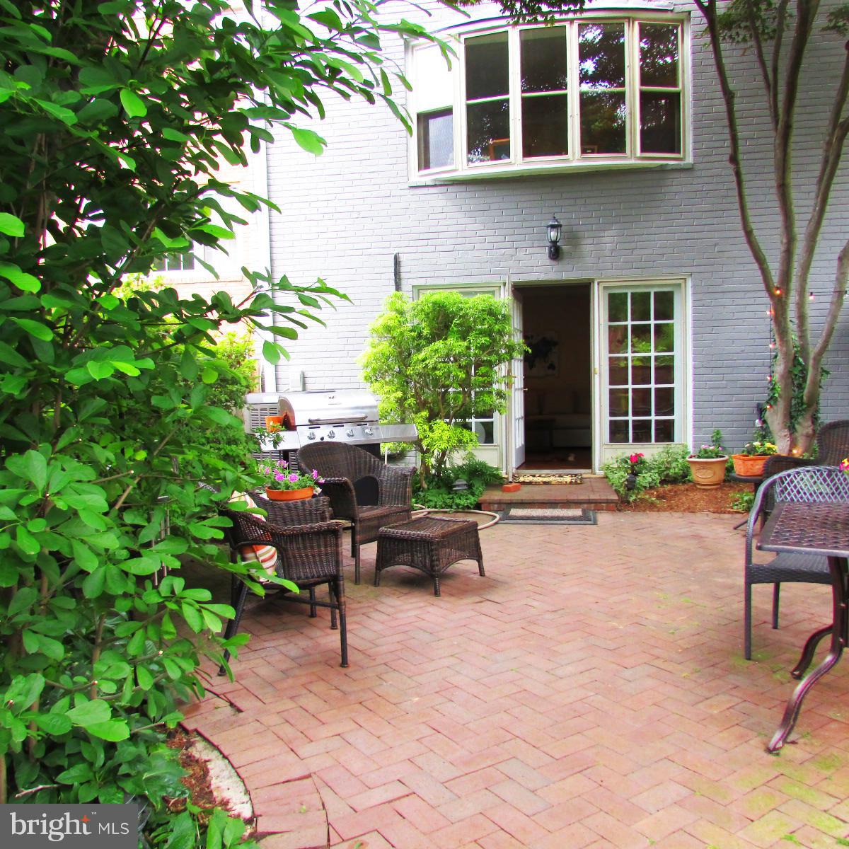 6733 Baron Road McLean, VA 22101 - Photo 26 of 29 Exterior (Rear)