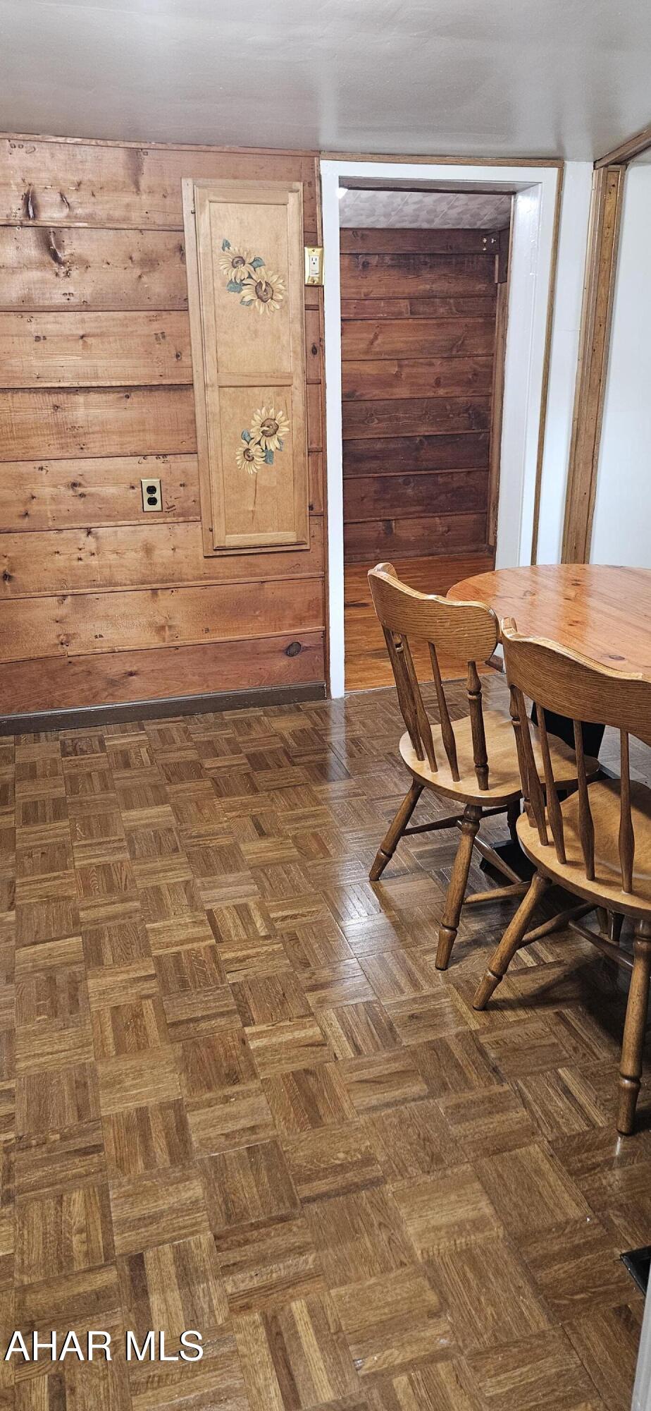 1016 Frankstown Road Altoona, PA 16602 - Photo 4 of 10