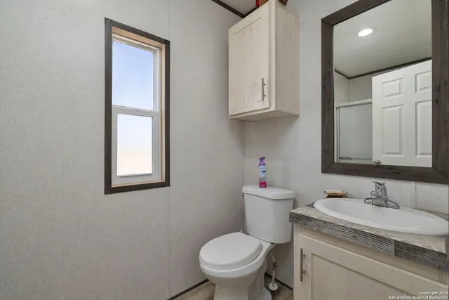 $510,000 | 11211 Fm 2779, Moore, TX 78057