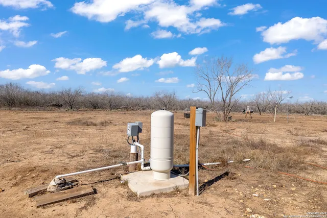 $510,000 | 11211 Fm 2779, Moore, TX 78057