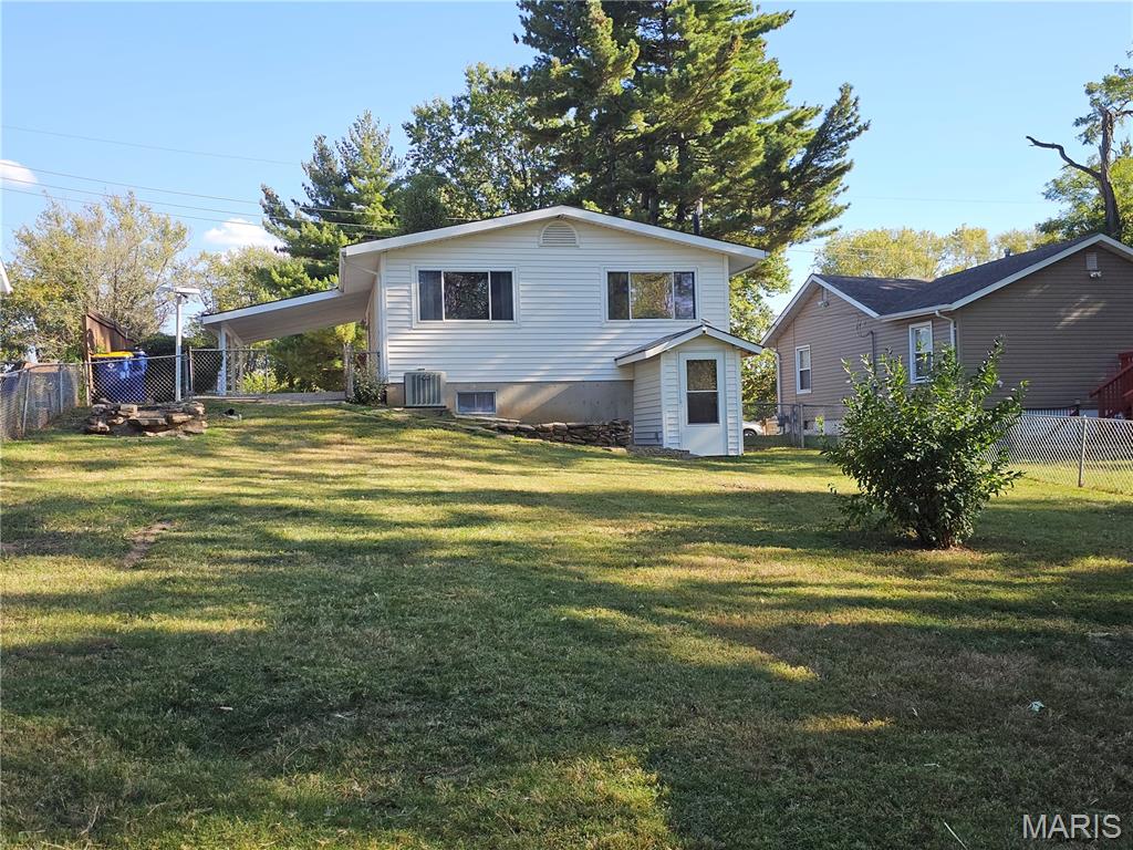 2729 Link Road St. Louis, MO 63114 - Photo 18 of 20 Gallery Image 18