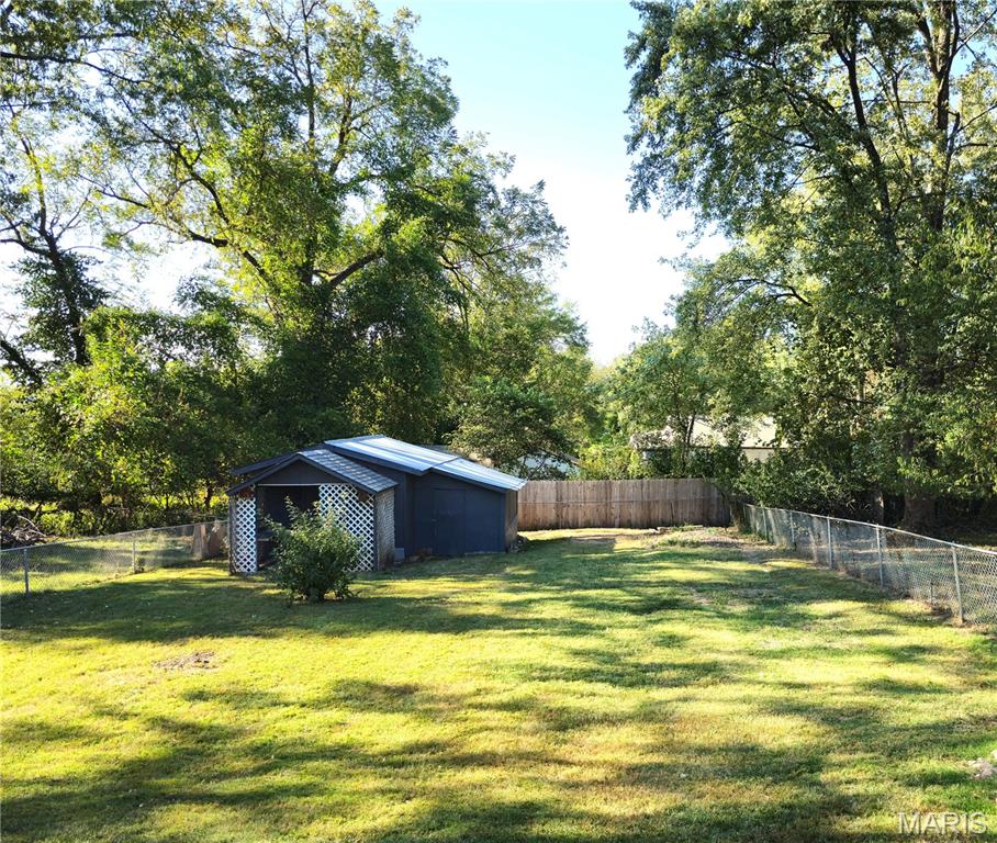 2729 Link Road St. Louis, MO 63114 - Photo 19 of 20 Gallery Image 19