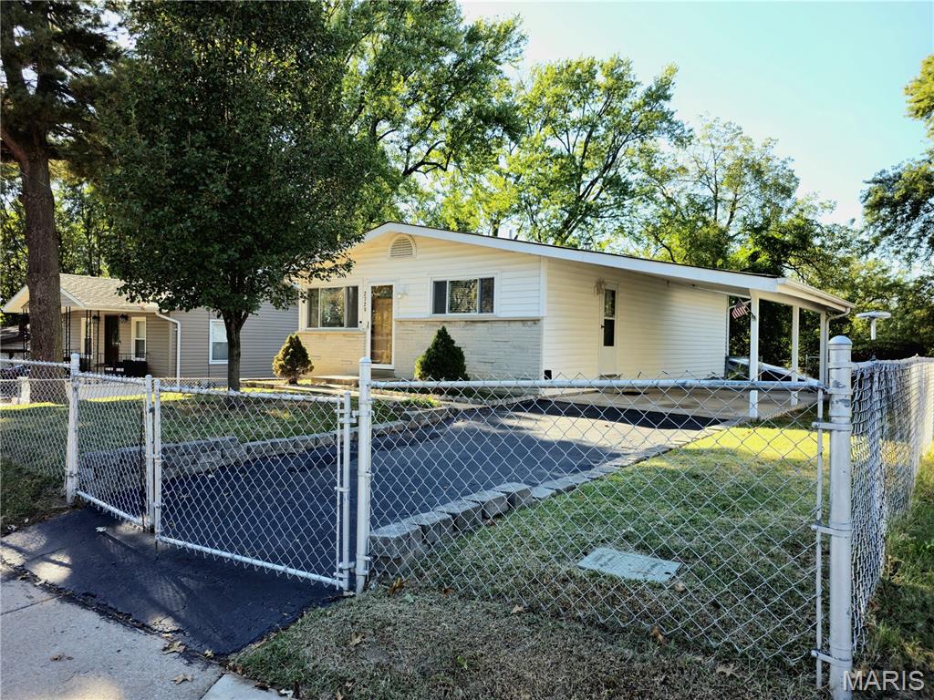 2729 Link Road St. Louis, MO 63114 - Photo 20 of 20 Gallery Image 20