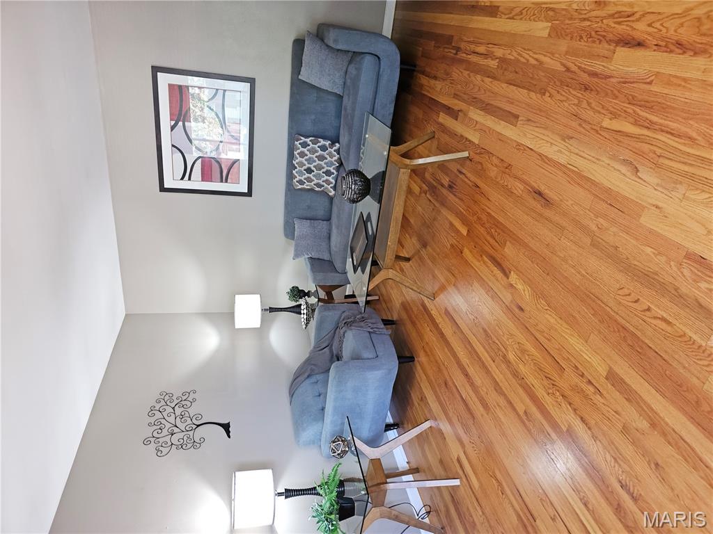 2729 Link Road St. Louis, MO 63114 - Photo 3 of 20 Gallery Image 3