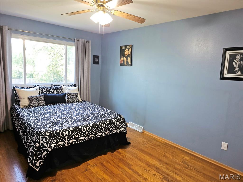 2729 Link Road St. Louis, MO 63114 - Photo 9 of 20 Gallery Image 9