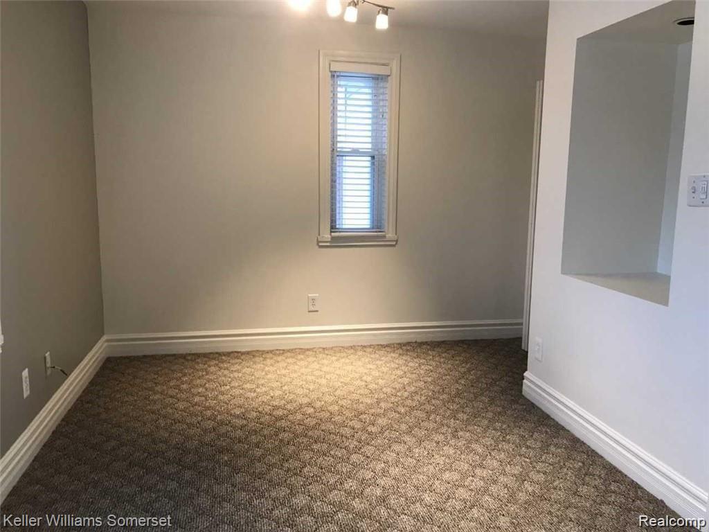18541 Utica Road Roseville, MI 48066 - Photo 21 of 21 Utica Upper PBR.jpg