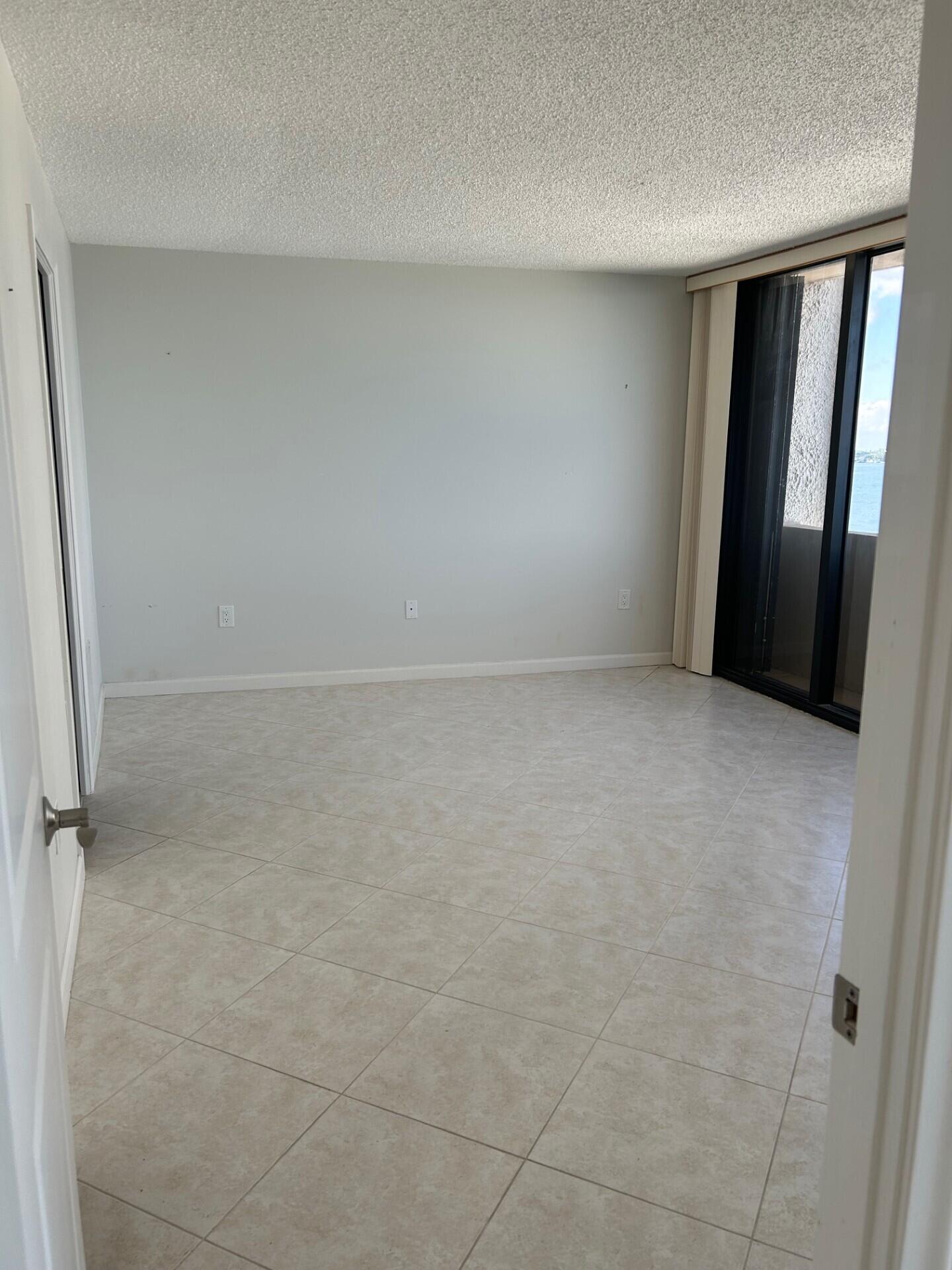 4200 North Ocean Drive, Unit 11405 Singer Island, FL 33404 - Photo 10 of 26 a view of an empty room