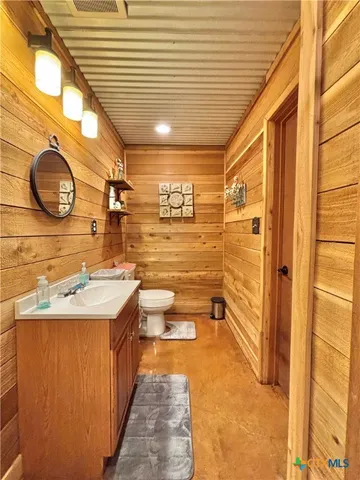 $334,900 | 76 Blue Street, Port O'Connor, TX 77982