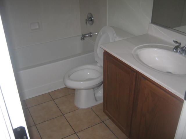 6840 West Ridgeline Road Peoria, AZ 85383 - Photo 4 of 7 Bath 1