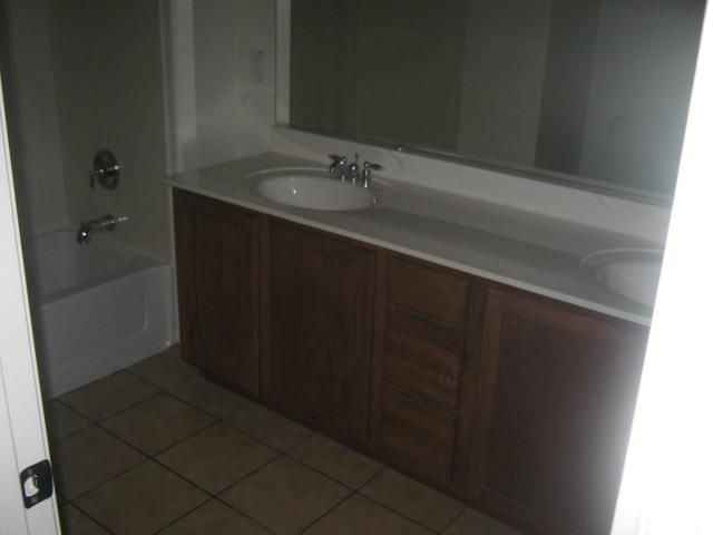 6840 West Ridgeline Road Peoria, AZ 85383 - Photo 5 of 7 Bath 2