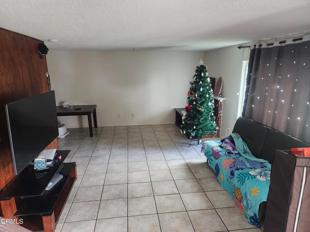 5164 Charles Street Oxnard, CA 93033 - Photo 10 of 14