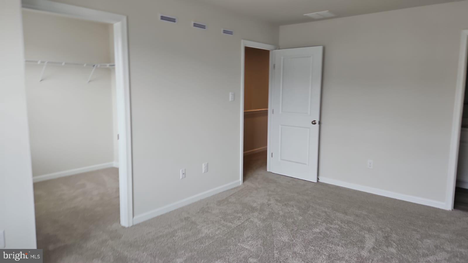 18 Elliot Lane Westampton, NJ 08060 - Photo 25 of 38 an empty room with closet area