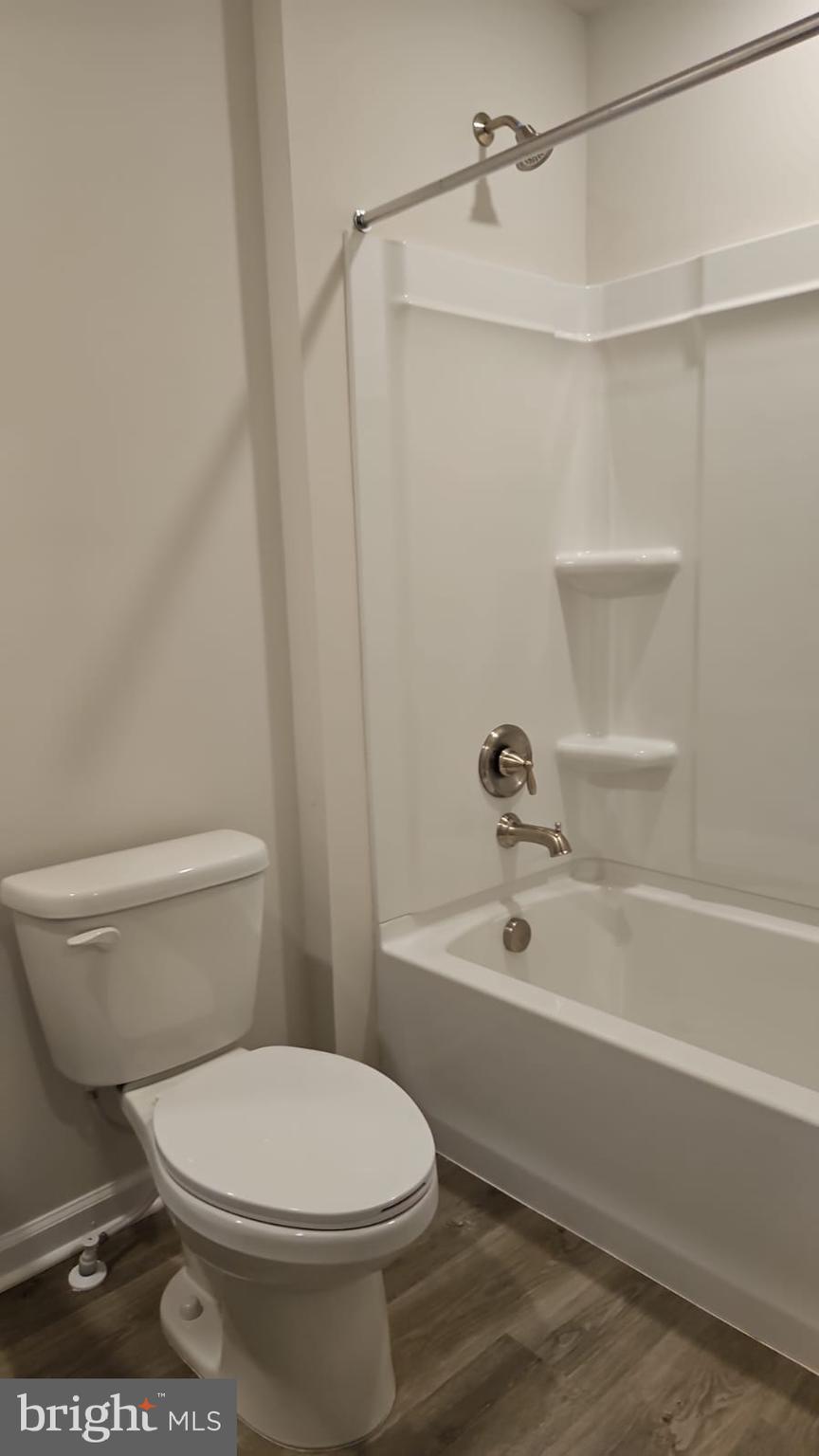 18 Elliot Lane Westampton, NJ 08060 - Photo 28 of 38 a bathroom with a toilet and a bathtub