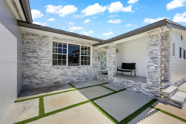 a view of an outdoor kitchen