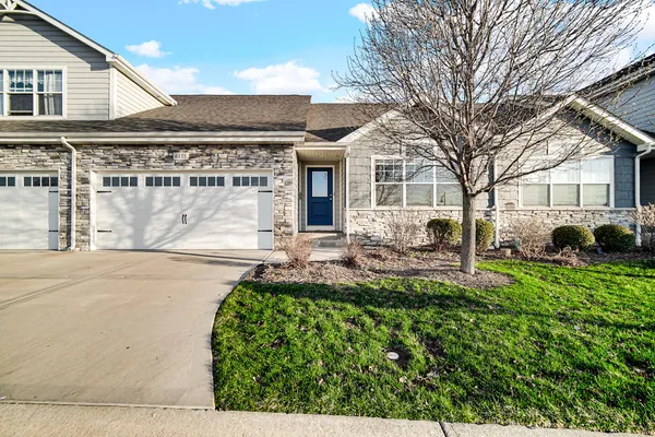 $559,900 | 6135 South Dune Harbor Drive, Portage, IN 46368
