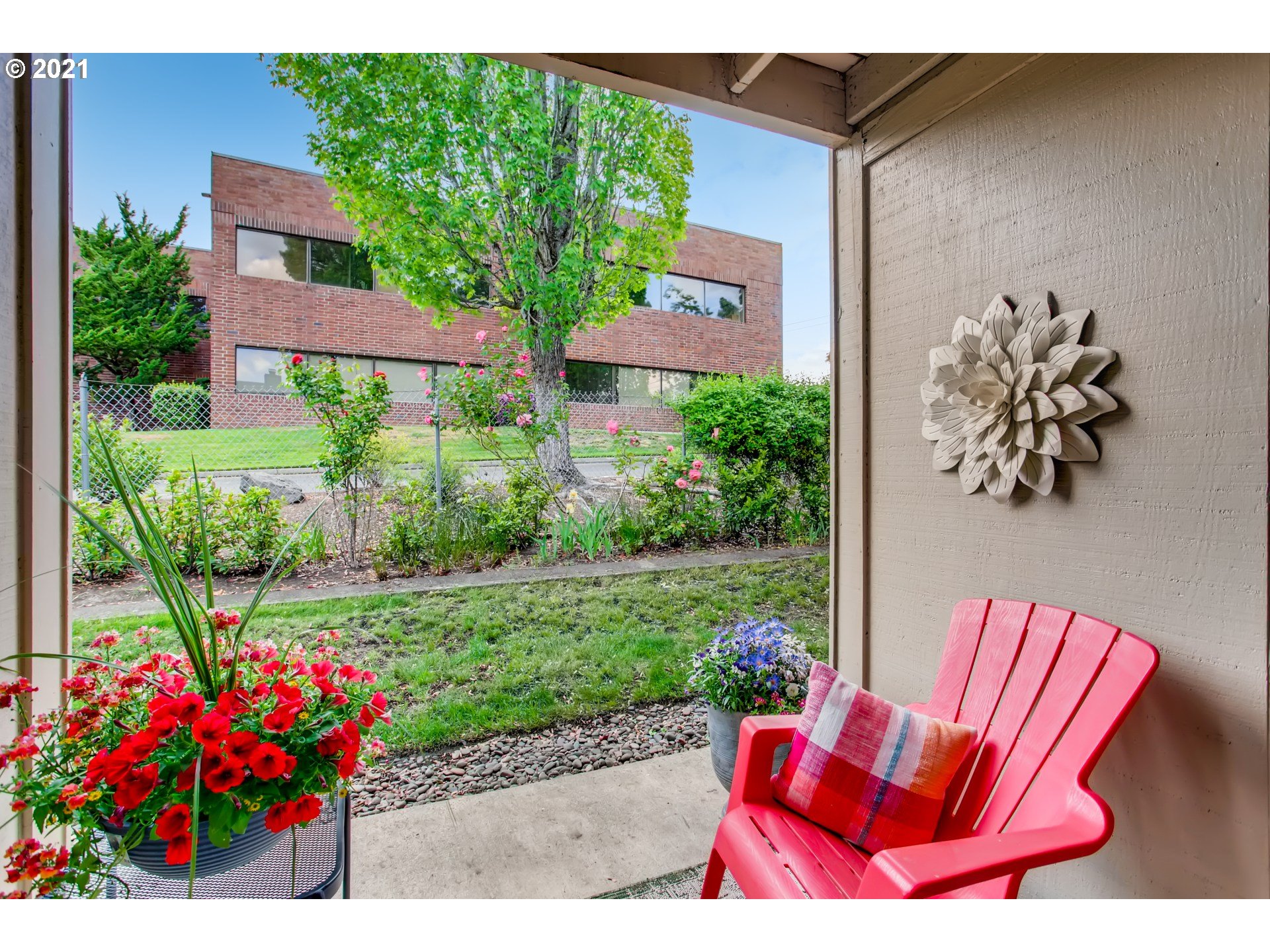 12640 Northwest Barnes Road, Unit 6 Portland, OR 97229 - Photo 11 of 14 Gallery Image 11